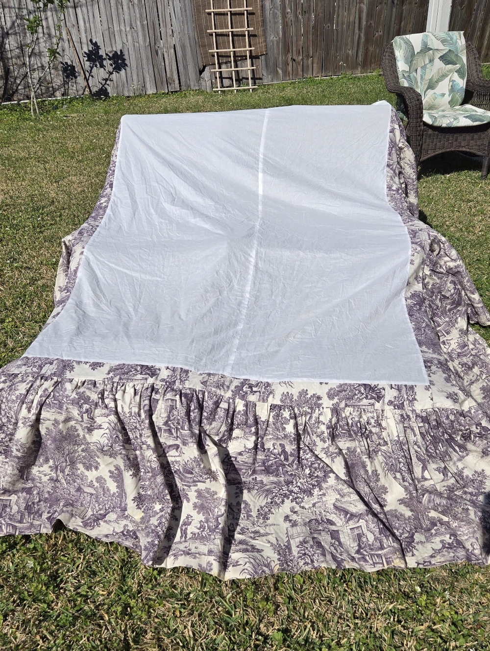 Full Bedskirt Laura Ashley English Country Purple - Picture 4 of 6